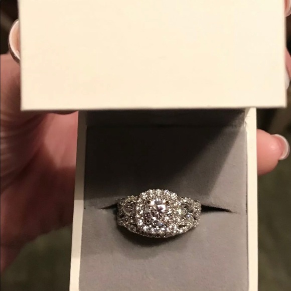 Newshe sterling silver size 5 wedding ring - Picture 1 of 4